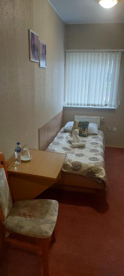 Pauza Motel Tarnowo Podgórne Exterior foto